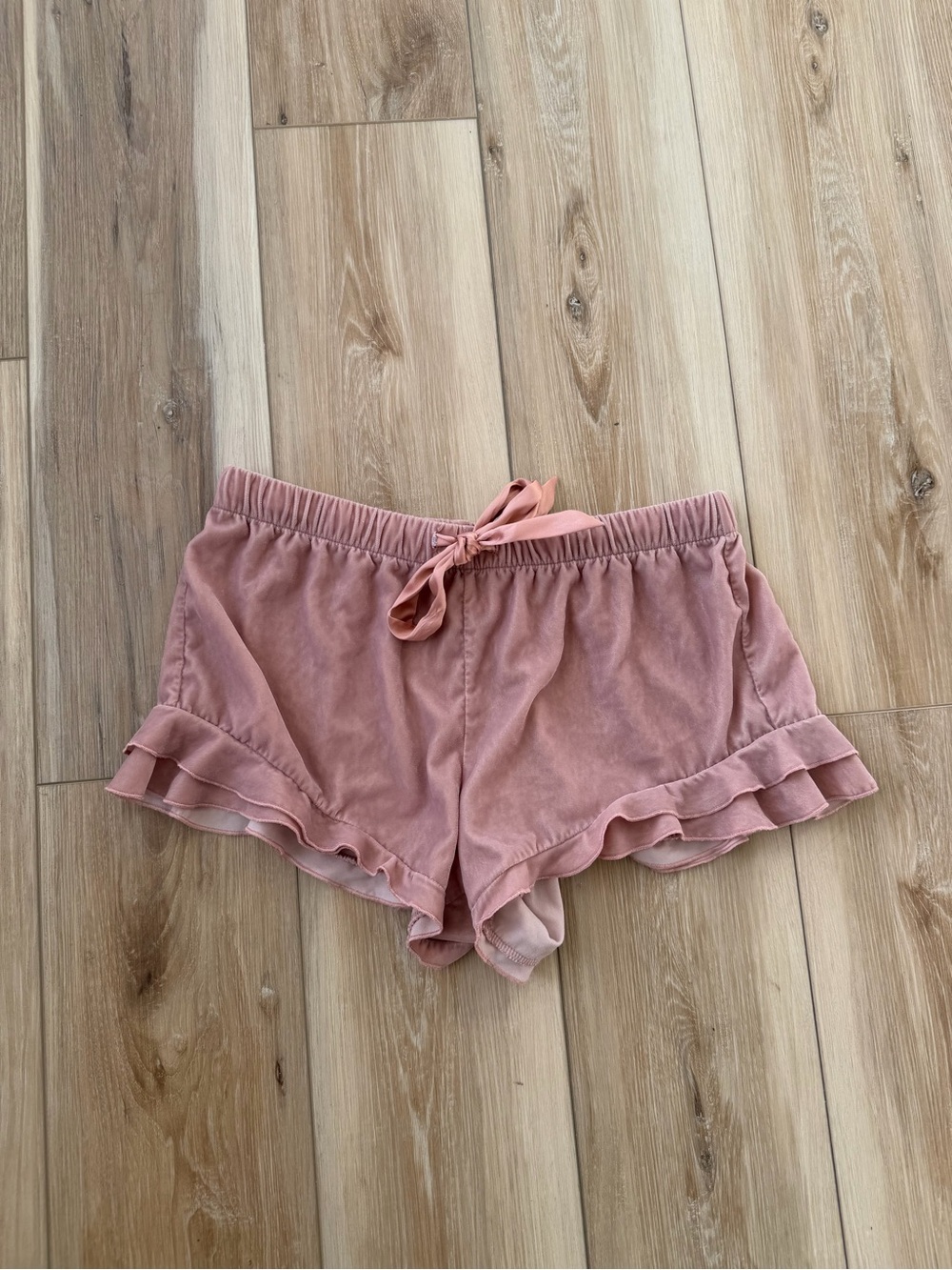 Soft Ruffle Lounge Shorts in Dusty Rose